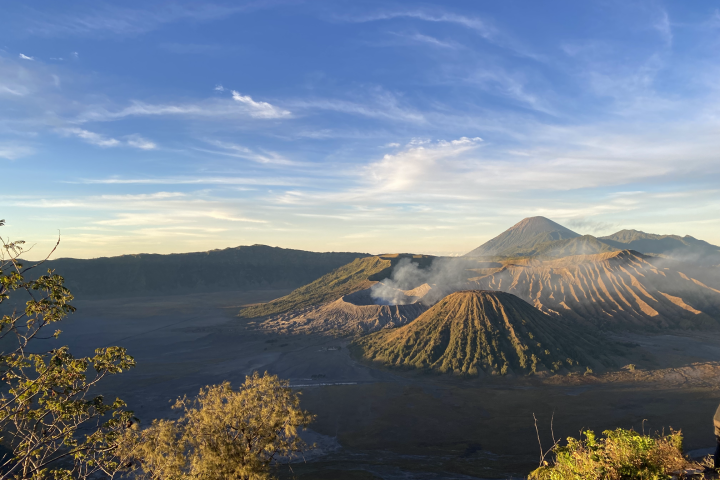 巴图山城 + 布罗莫火山日出 三天两晚（泗水出发）